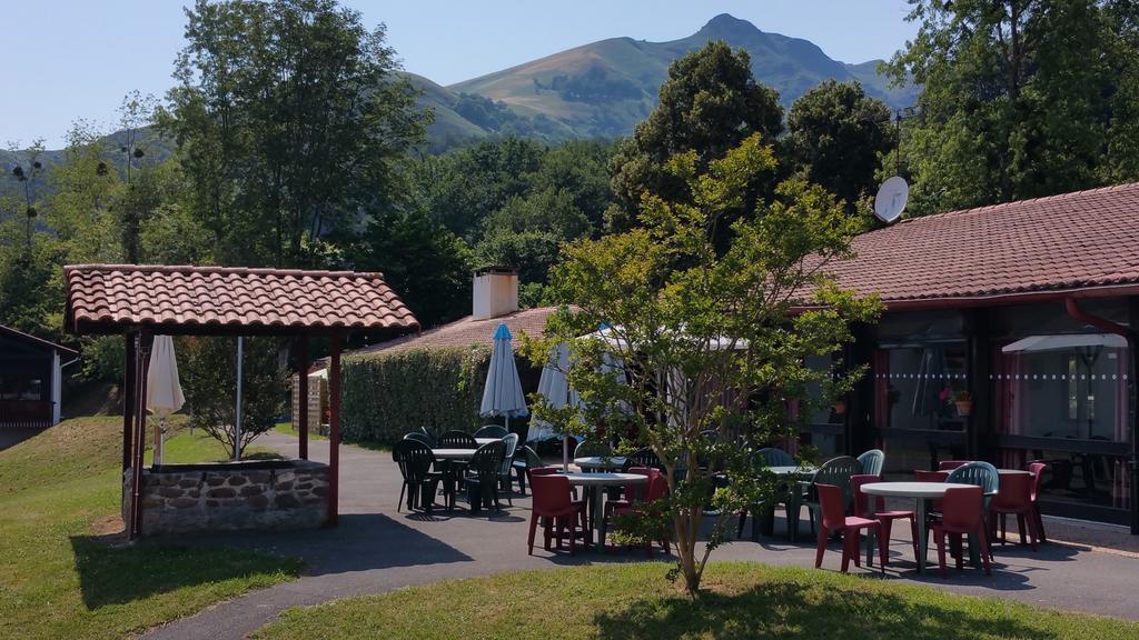 Vvf Pays Basque Saint-Etienne-De-Baigorry Hotel Екстериор снимка